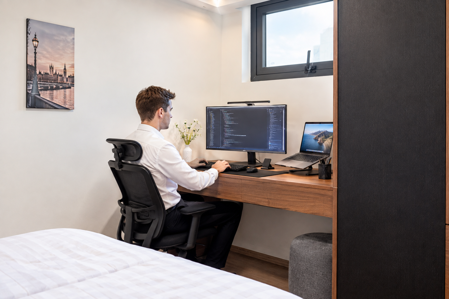 da-nang-apartment-with-workspace-2