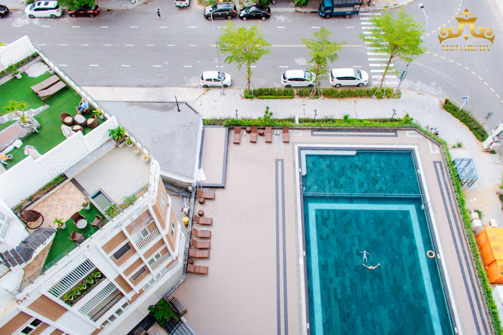 rent-apartment-da-nang-monarchy-2br-parasite-style-central-location-5