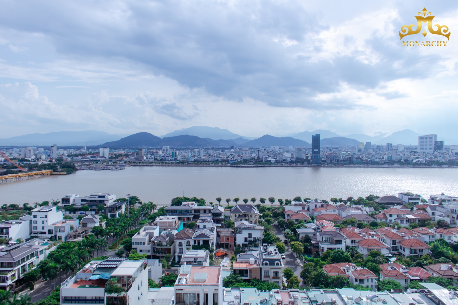 huong-dan-chon-can-ho-monarchy-cho-thue-phu-hop-trong-mua-black-friday-2025-9