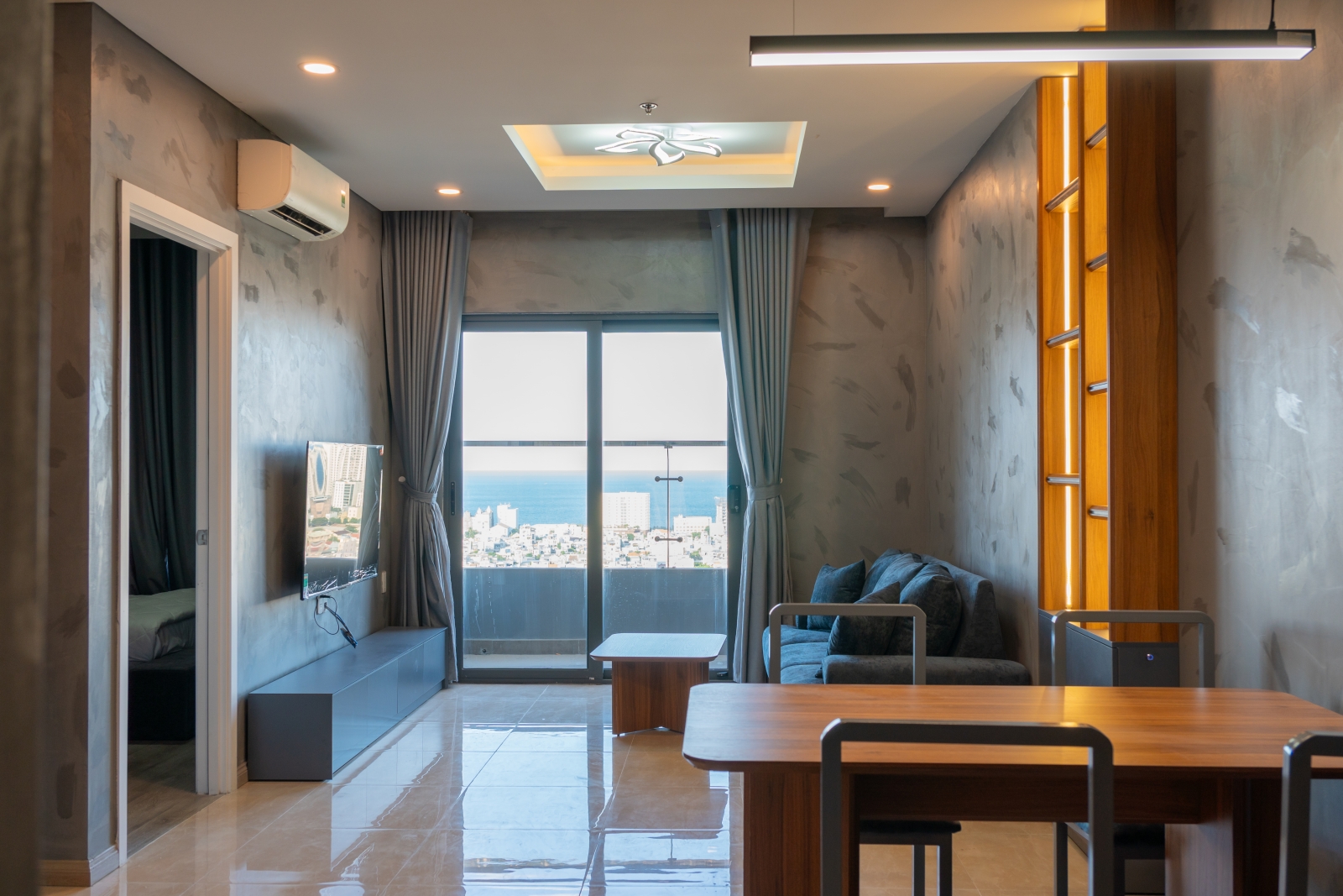 rent-apartment-da-nang-monarchy-2br-parasite-style-central-location-1