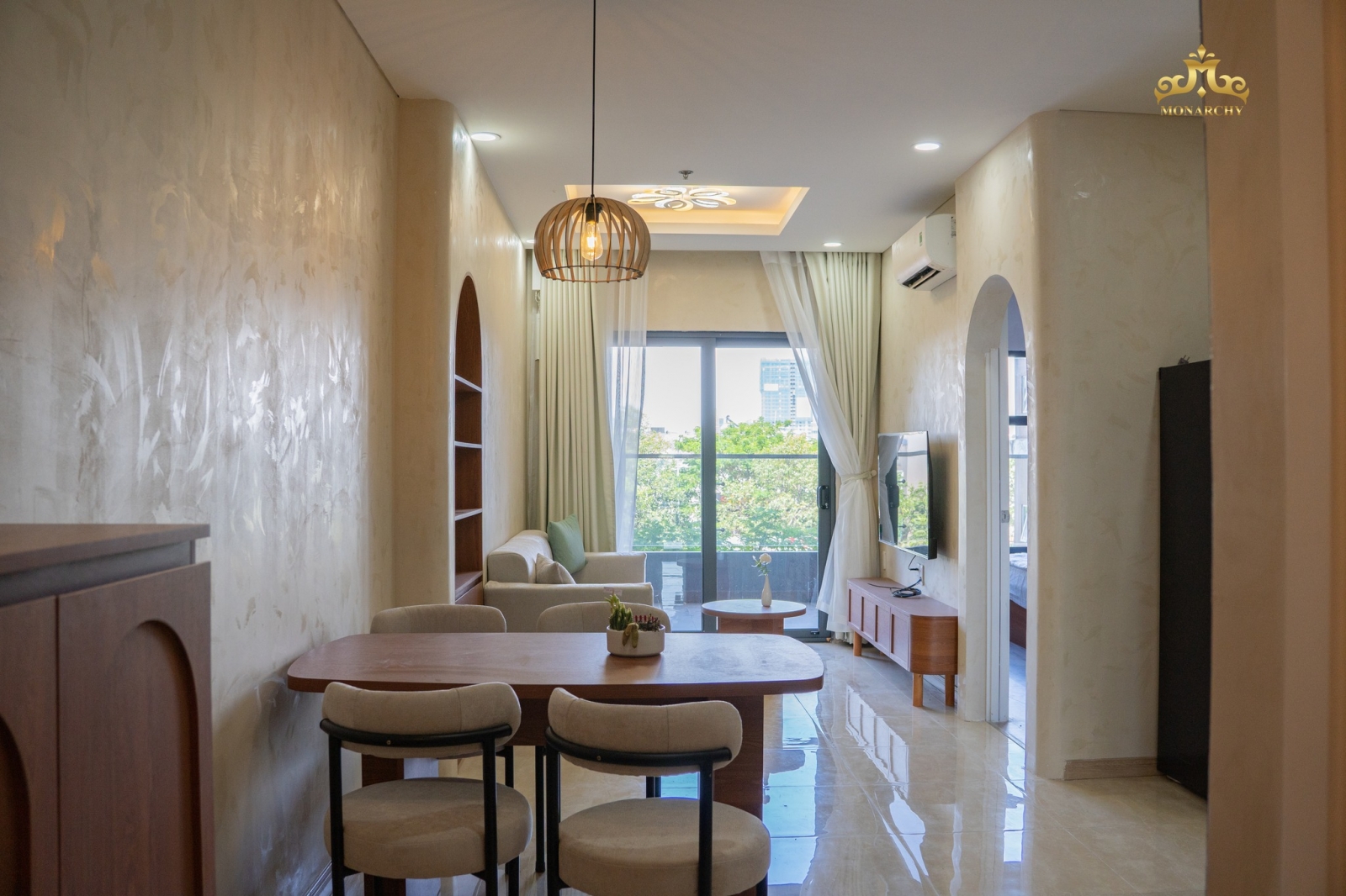 rent-monarchy-da-nang-mediterranean-inspired-2-bedroom-apartment-with-sea-view