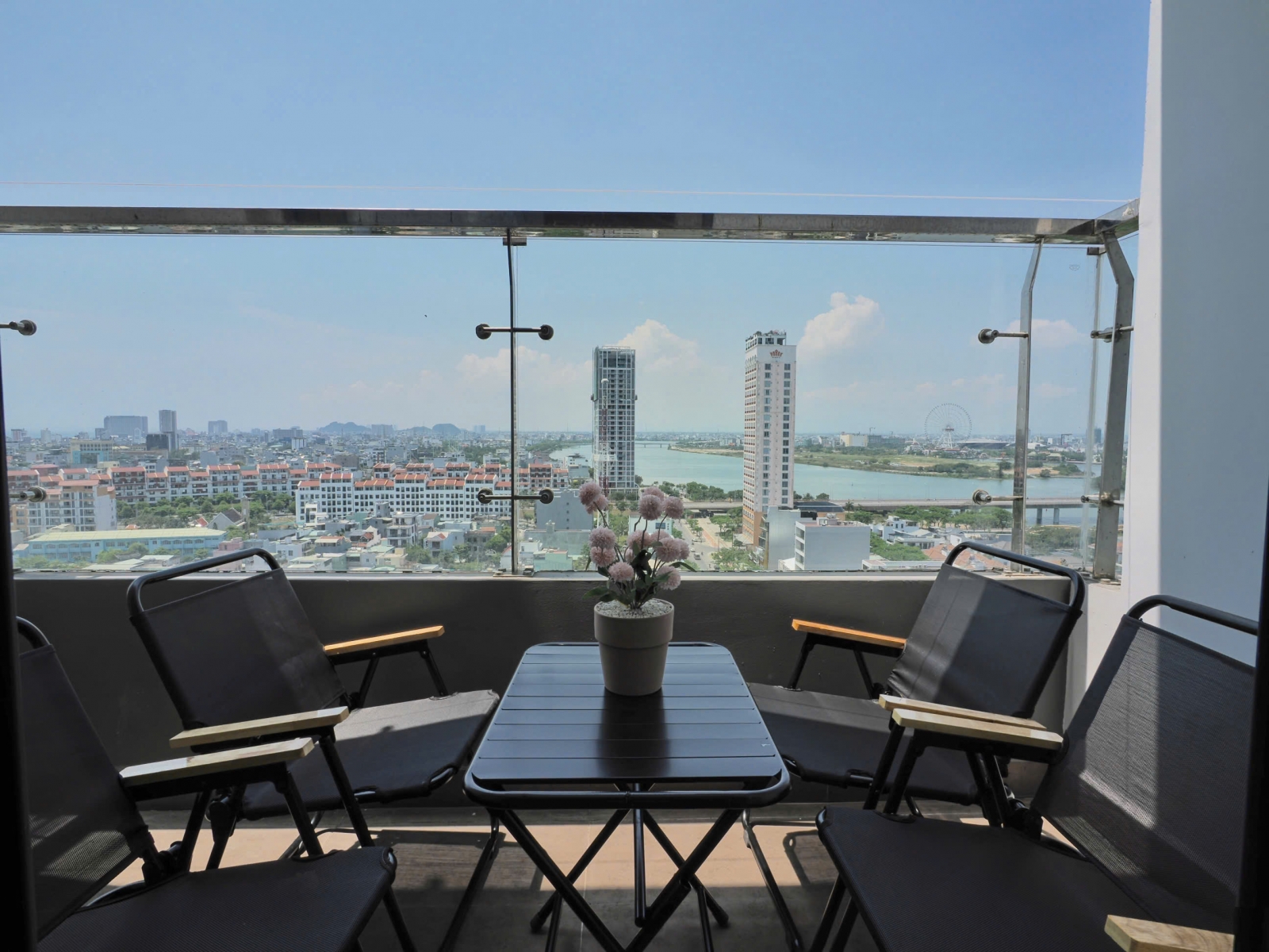 apartment-da-nang-with-large-balcony-spacious-living-2026-guide-5