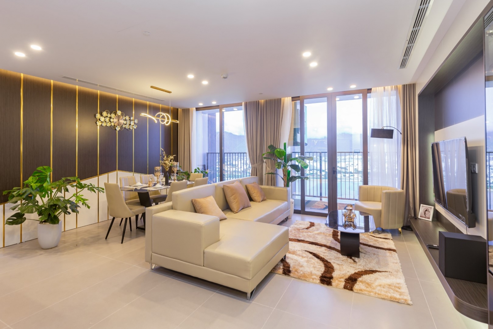 best-apartments-in-da-nang-for-expats-2026-panoma-monarchy-hiyori-wyndham-5