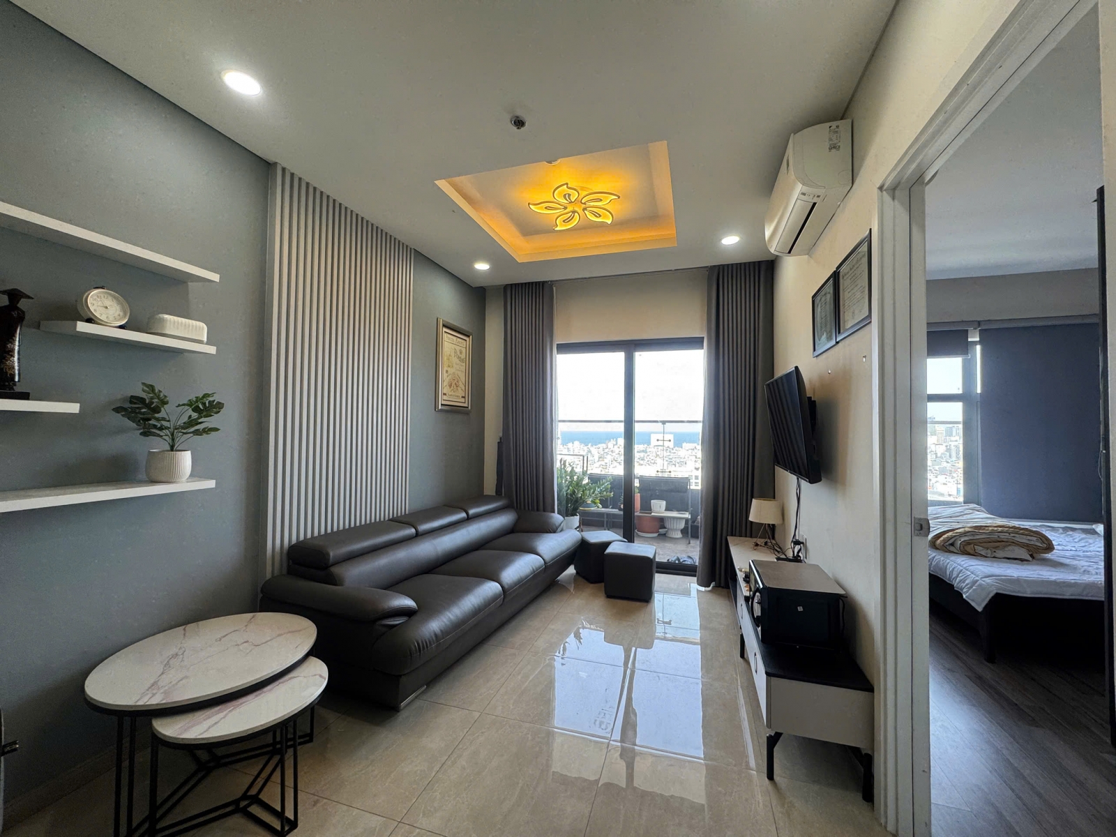 september-discounted-apartment-inventory-diverse-sizes-high-floors-panoramic-views-2