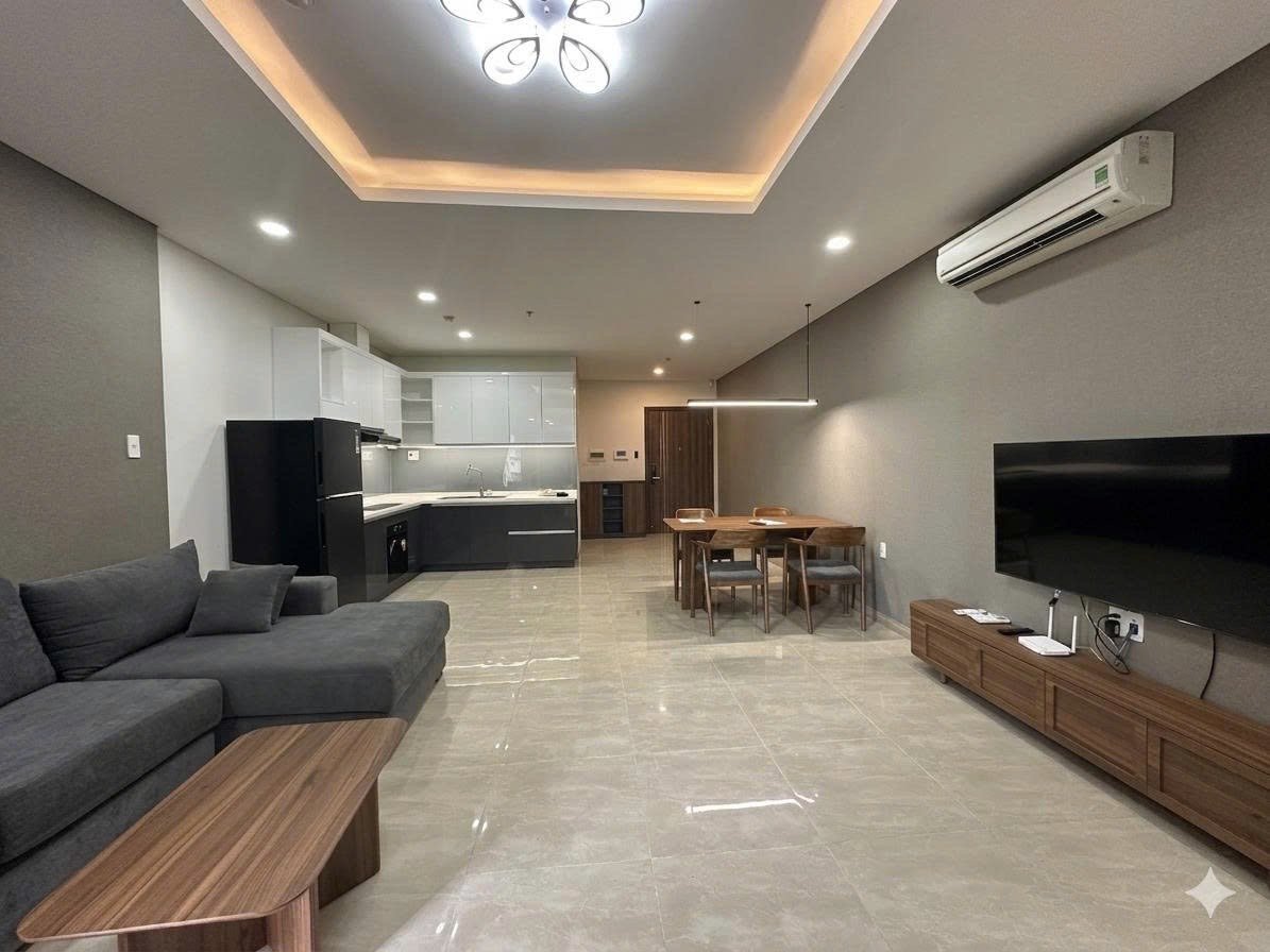 september-discounted-apartment-inventory-diverse-sizes-high-floors-panoramic-views-3