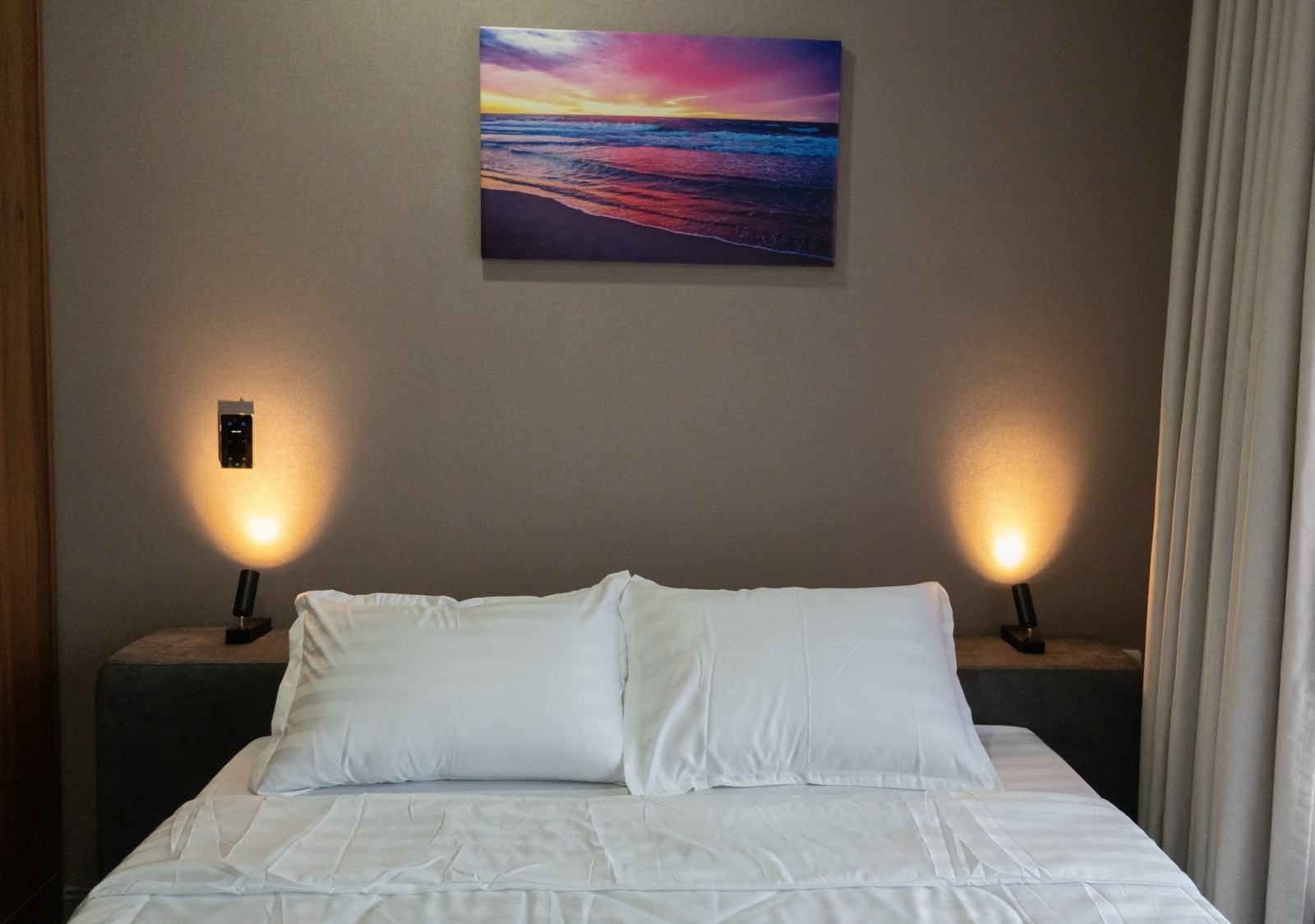 viet-kieu-ve-que-an-tet-o-da-nang-can-ho-gan-bien-my-khe-hoi-an-3