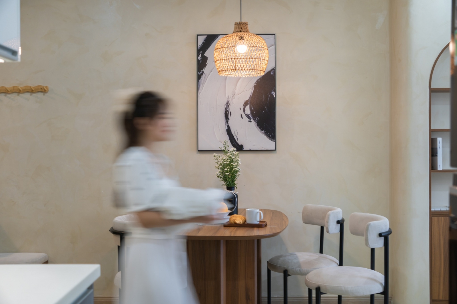 can-ho-2pn-monarchy-da-nang-loi-song-doc-than-sang-trong-cua-co-gai-29-tuoi-4