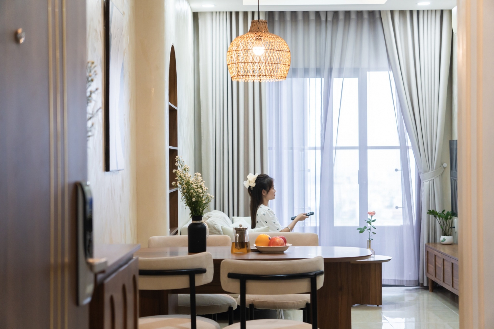 monarchy-for-rent-2-bedroom-mediterranean-style-apartment-in-da-nang-1