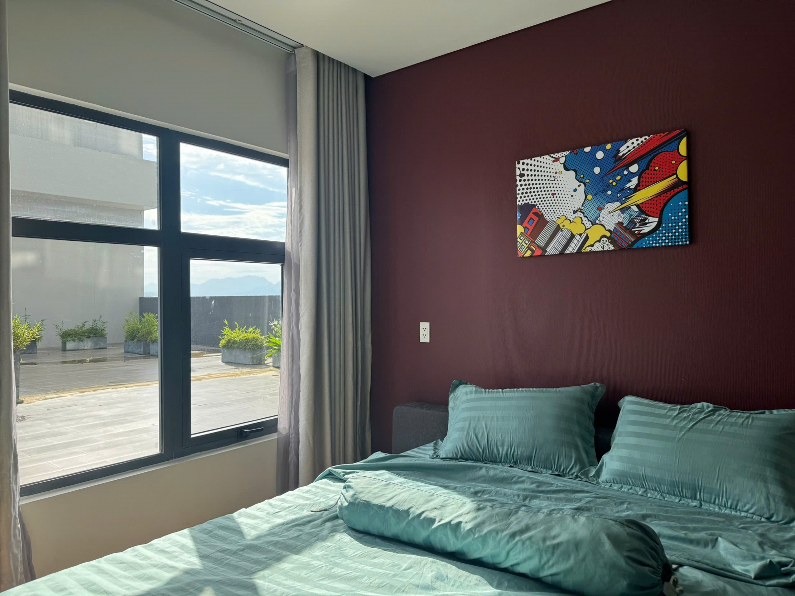 29th-floor-monarchy-penthouse-for-rent-brand-new-retro-interior-private-rooftop-with-full-city-view-9