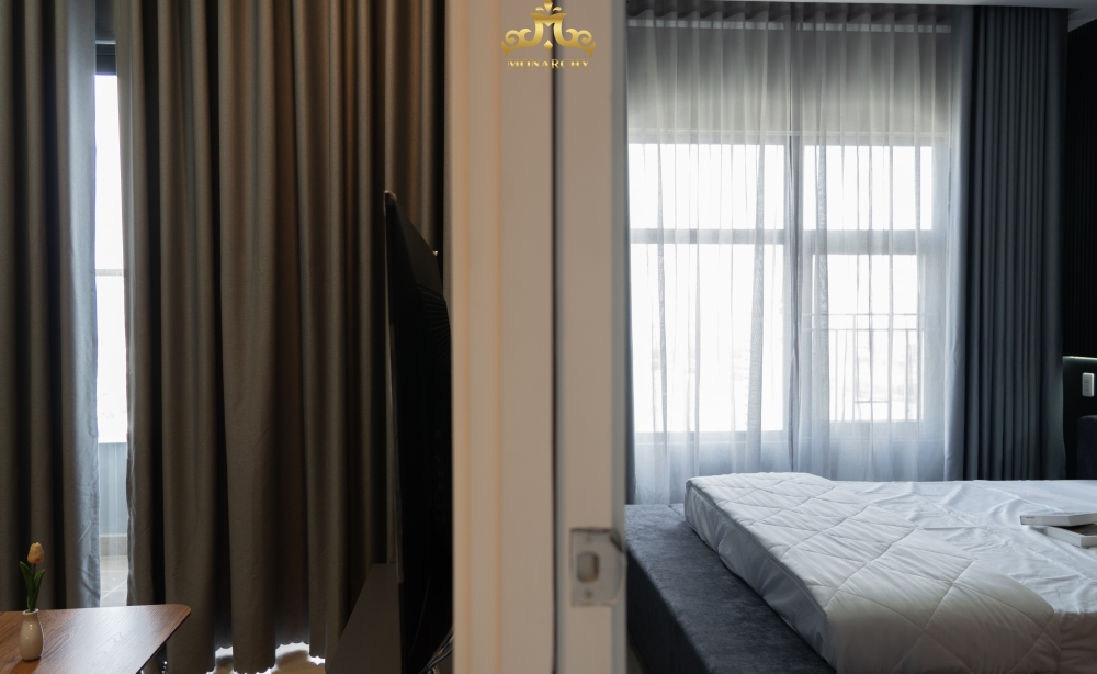 rent-a-2-bedroom-monarchy-apartment-on-the-14th-floor-with-sea-view