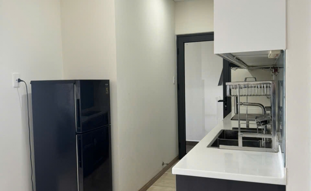affordable-2-bedroom-monarchy-da-nang-apartment-on-23rd-floor-with-sea-view