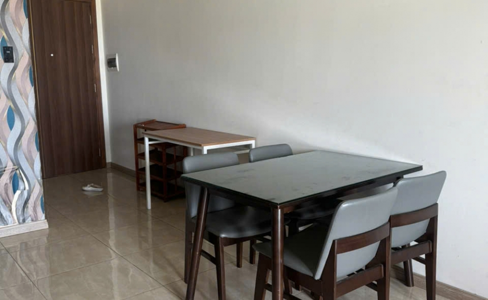 affordable-2-bedroom-monarchy-da-nang-apartment-on-23rd-floor-with-sea-view