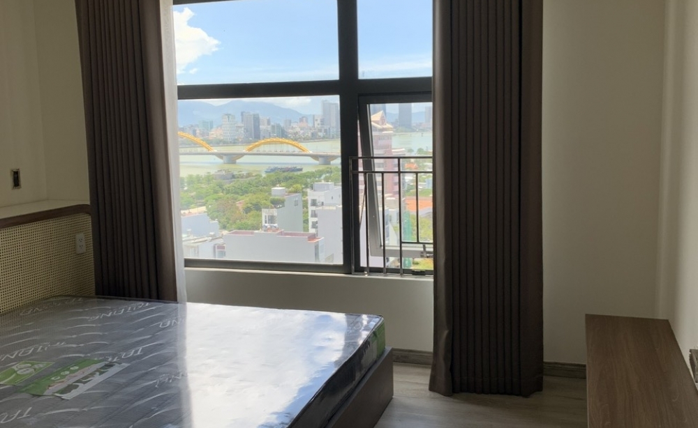 for-rent-monarchy-3-bedroom-apartment-15th-floor-fireworks-view
