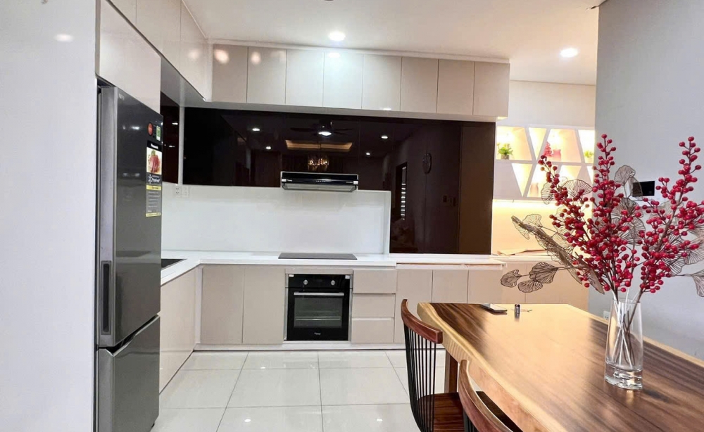 3-bedroom-monarchy-apartment-for-airbnb-rental-river-view-5-hotel-like-experience-in-da-nang