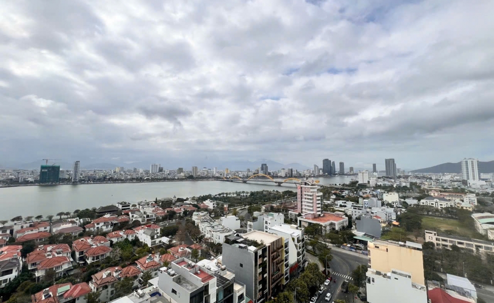 cho-thue-can-ho-1pn-monarchy-a-noi-that-day-du-view-thanh-pho-dep