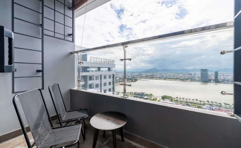 2-bedroom-apartment-for-short-term-rent-at-monarchy-b-premium-quality