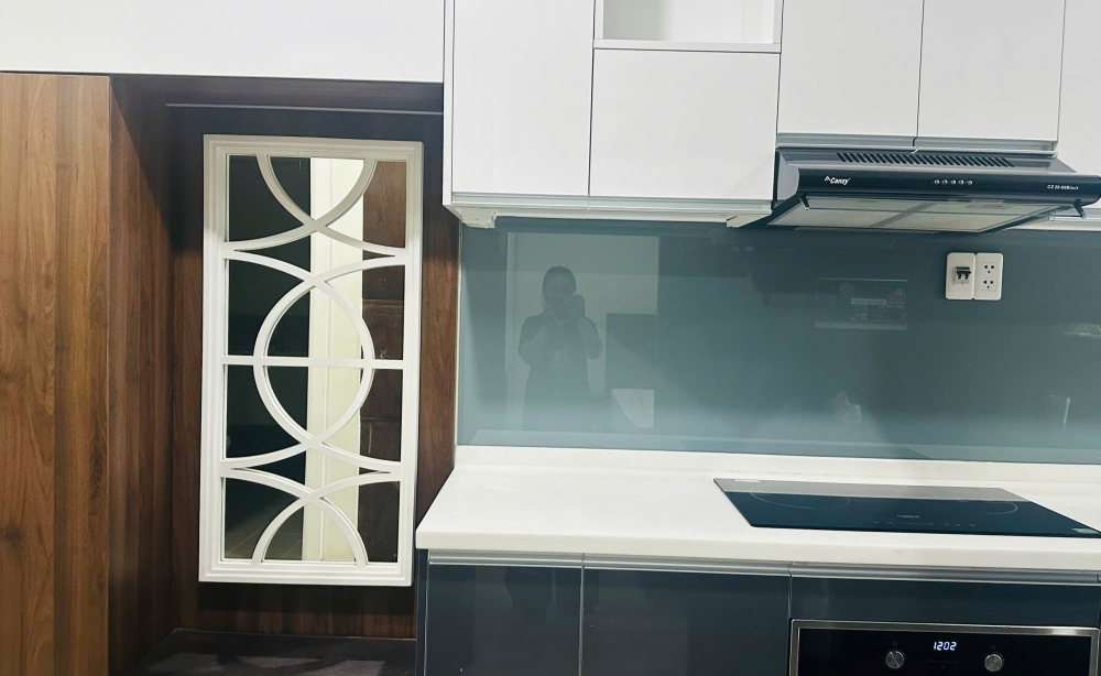 studio-for-rent-in-monarchy-b-21st-floor-han-river-view-modern-brown-interior-only-14-000-000