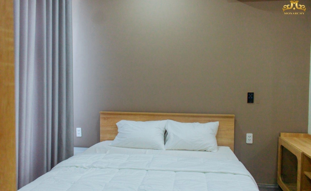 studio-for-rent-in-monarchy-b-24th-floor-large-window-han-river-view-13-999-000