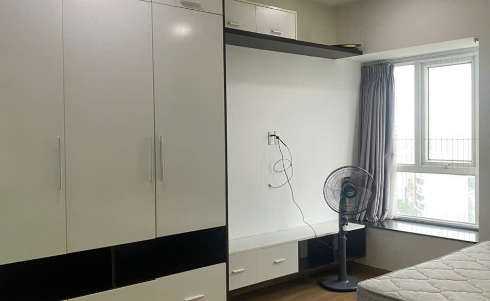 ban-can-ho-2pn-monarchy-a-tang-14-view-thanh-pho-thu-nhap-18-trieu-thang