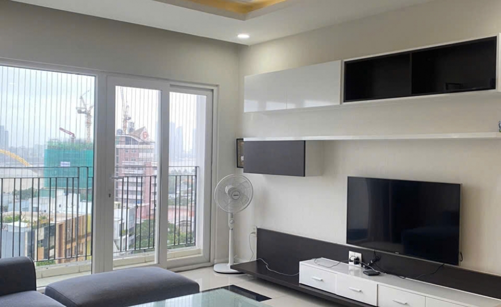 ban-can-ho-2pn-monarchy-a-tang-14-view-thanh-pho-thu-nhap-18-trieu-thang