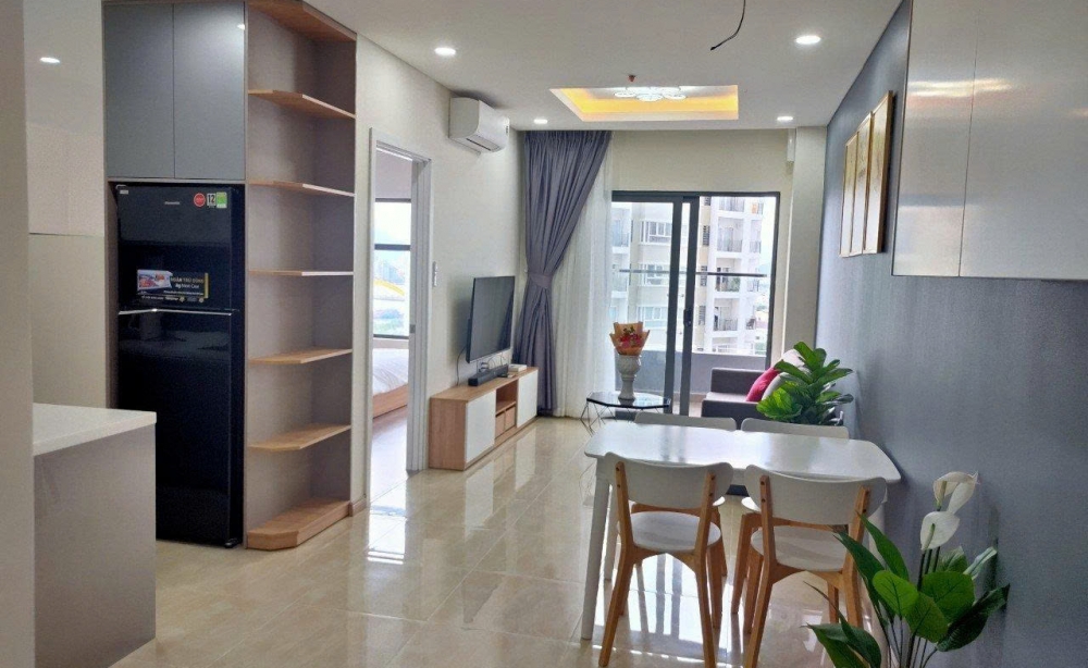 cho-thue-can-ho-2pn-monarchy-b-tang-16-view-thanh-pho-full-noi-that