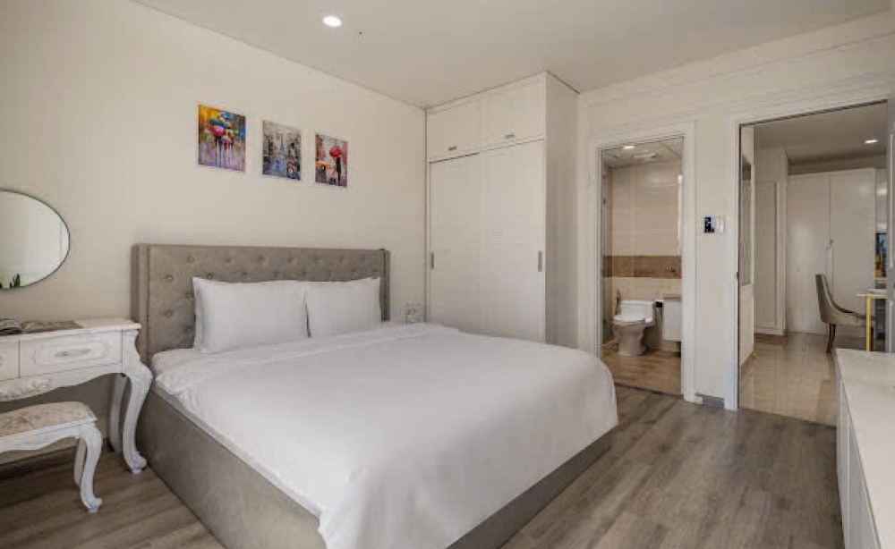 3BR Monarchy B Apartment for Rent – 15th Floor, City View, Luxury Fully Furnished, Airbnb