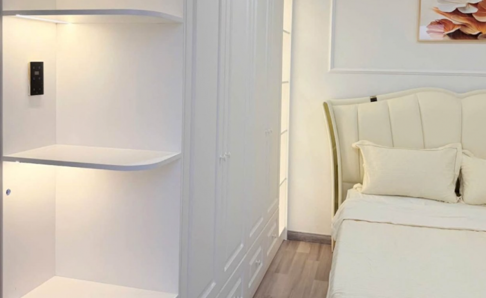 monarchy-2-bedroom-corner-apartment-100m-massive-45m-living-room-european-luxury-interior