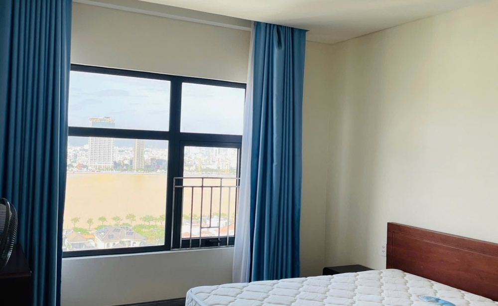 can-ho-monarchy-3-phong-ngu-view-song-han-phao-hoa-rong-hon-100m-full-noi-that