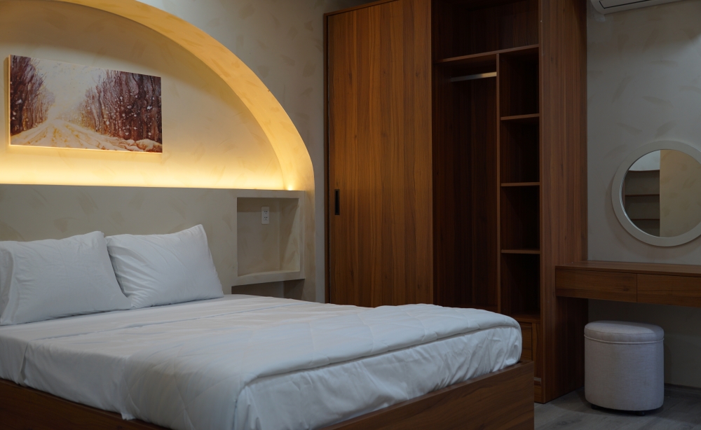 rent-a-spacious-mediterranean-style-monarchy-apartment-on-the-14th-floor