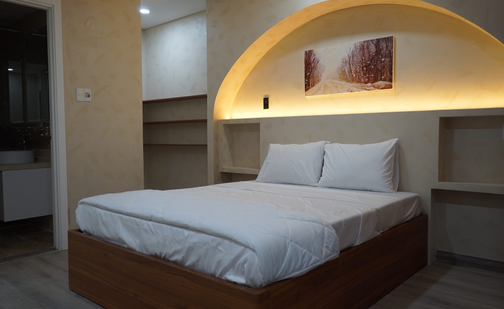 rent-a-spacious-mediterranean-style-monarchy-apartment-on-the-14th-floor