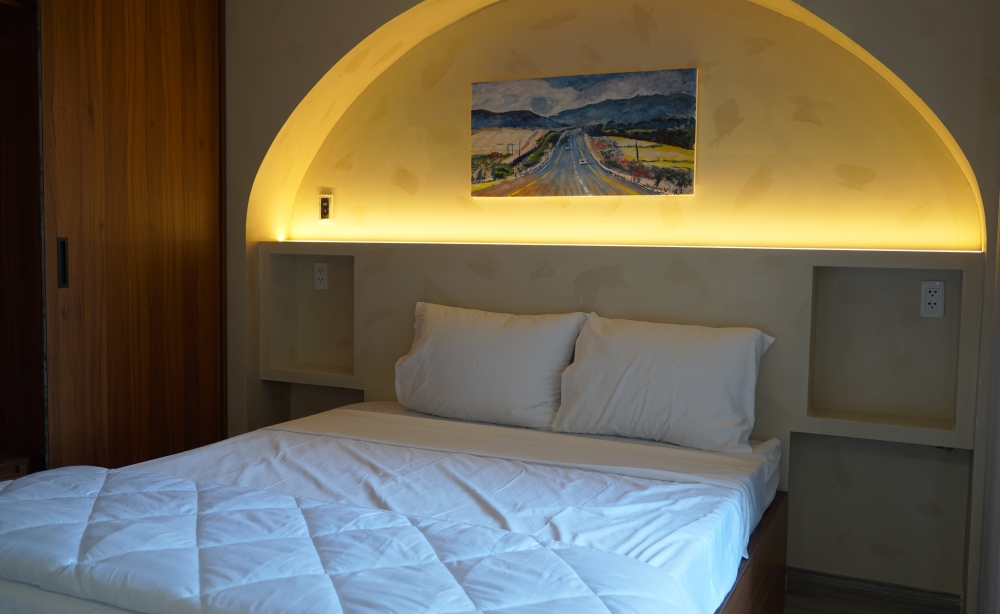 rent-a-spacious-mediterranean-style-monarchy-apartment-on-the-14th-floor