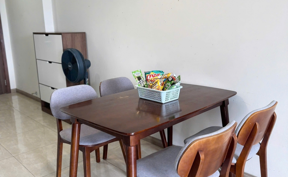 thue-can-ho-monarchy-2pn-view-dep-song-han-gia-tot-18-trieu