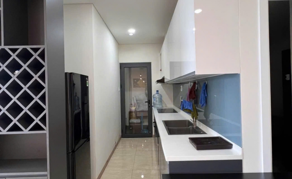 thue-can-ho-monarchy-2pn-view-bien-my-khe-mat-me-gia-17-trieu