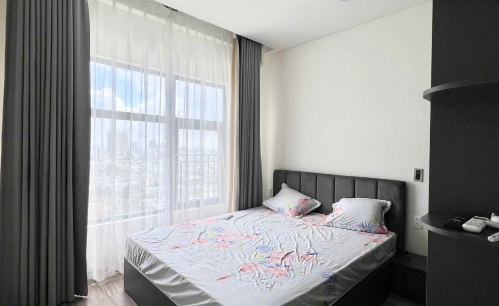 rent-monarchy-2br-apartment-with-cool-my-khe-beach-view-17-million-vnd