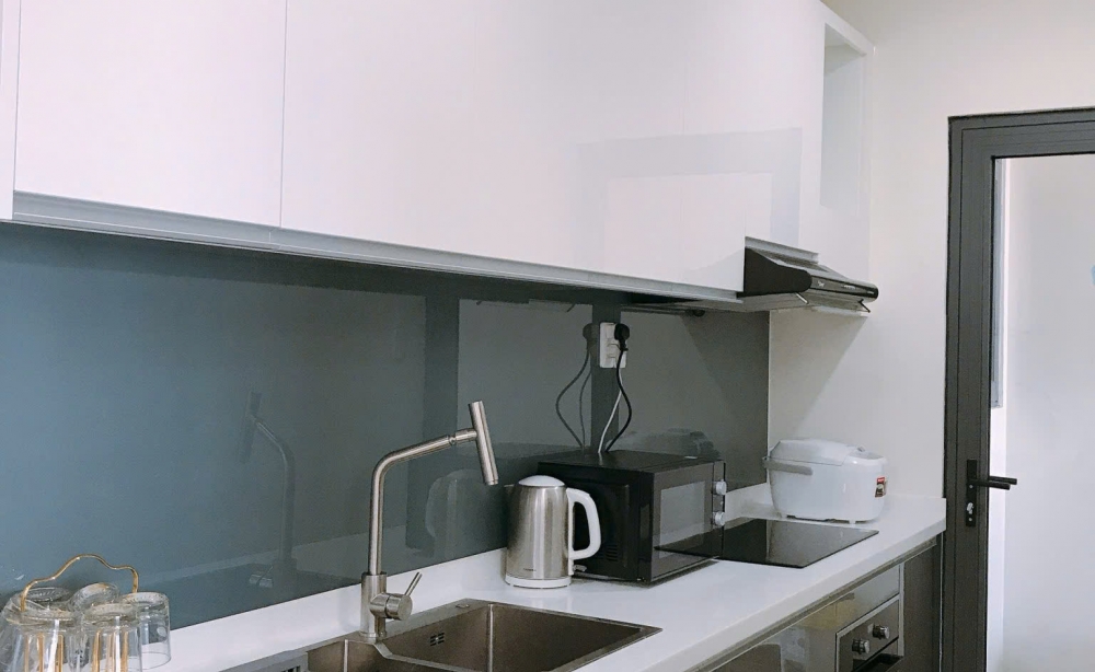 can-ho-monarchy-2pn-tang-15-view-bien-my-khe-thoang-mat-gia-18-trieu