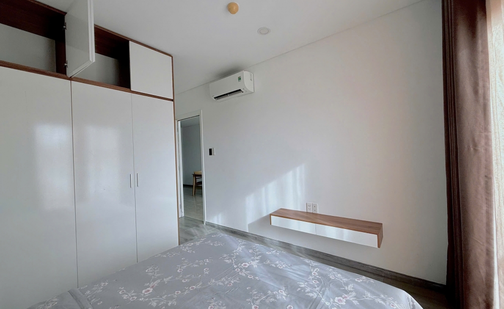 rent-monarchy-2br-apartment-on-6th-floor-with-peaceful-inner-view-18-million-vnd