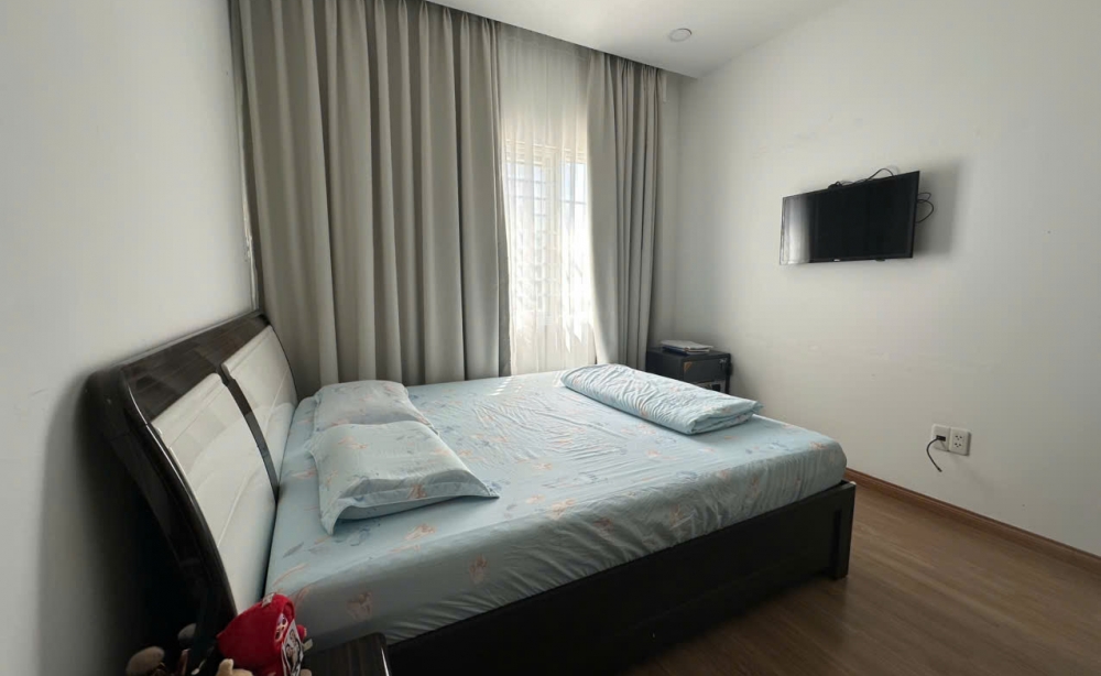 ban-can-ho-monarchy-a-2pn-tang-2-full-noi-that-don-vao-o-ngay