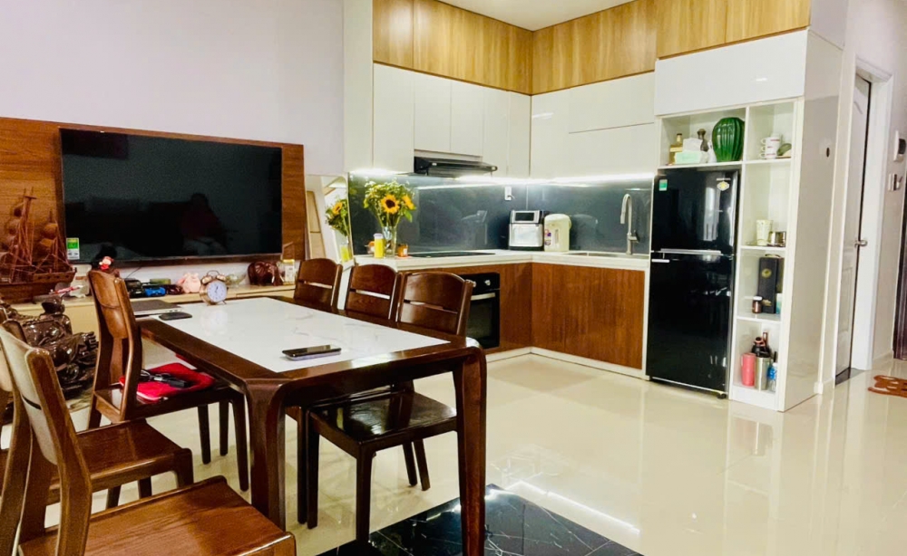 ban-can-ho-1pn-tang-4-co-san-vuon-rieng-view-song-han-cuc-thoang