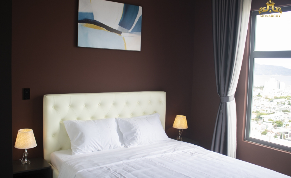 3-bedroom-monarchy-apartment-for-rent-da-nang-31st-floor-sea-view