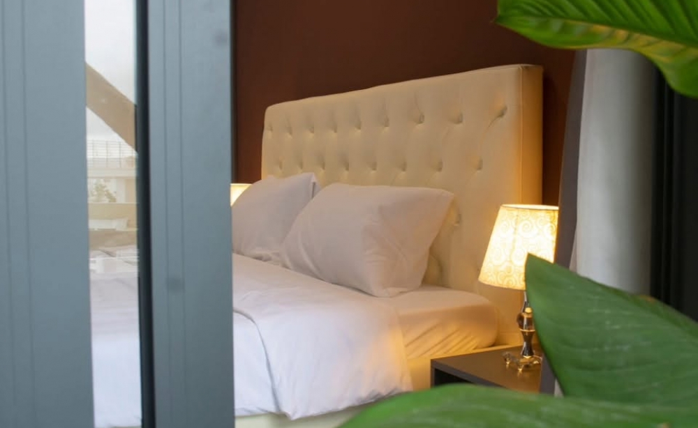 rent-monarchy-2-bedroom-apartment-7th-floor-100sqm-modern-interior