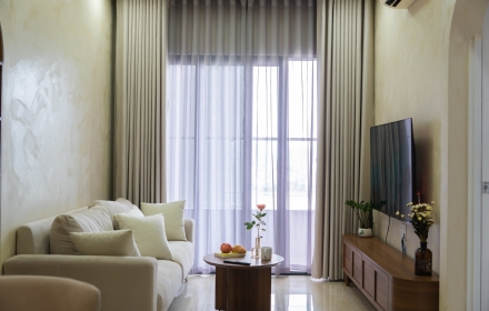 2-bedroom-monarchy-apartment-for-rent-da-nang-22nd-floor-marble-mountain-view