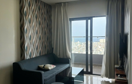 affordable-2-bedroom-monarchy-da-nang-apartment-on-23rd-floor-with-sea-view