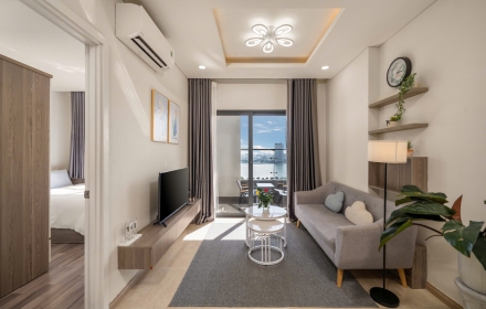 for-rent-monarchy-da-nang-apartment-2-bedrooms-16th-floor-panoramic-river-view