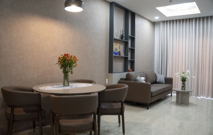 monarchy-b-2br-apartment-my-khe-beach-view-premium-leather-interior