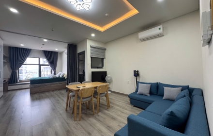 thue-can-ho-studio-monarchy-tang-8-full-noi-that-hien-dai